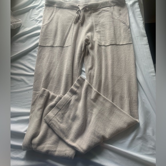 Barefoot Dreams Pajama Set - size small - Picture 2 of 3